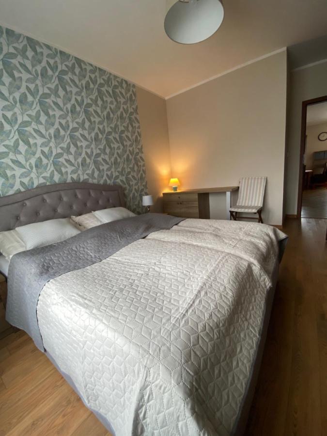 Amberflat Apartment *